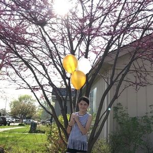 Meet your Posher, Besona